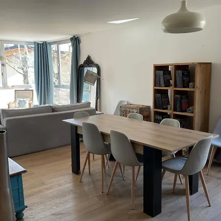 Daisy Furnished Flat Apartment